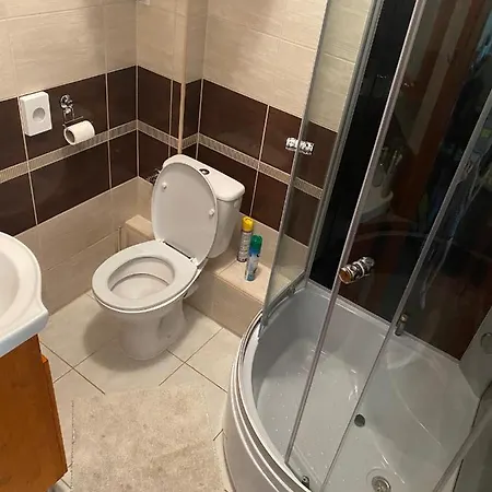 公寓 Dora Apartman